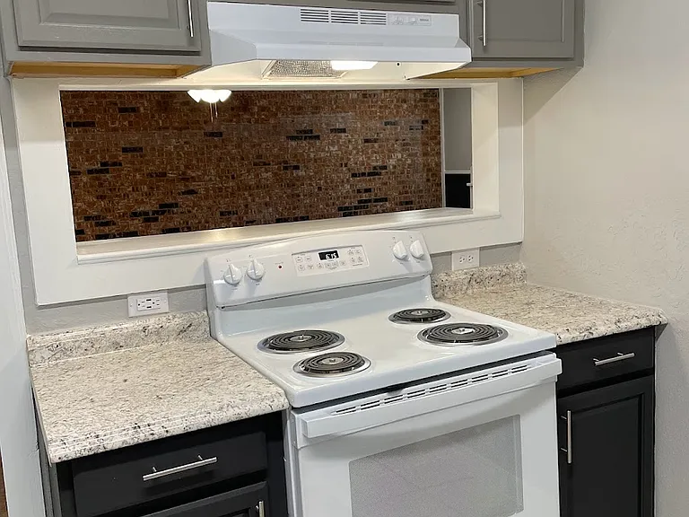 Park Place Apartments — Photo 53