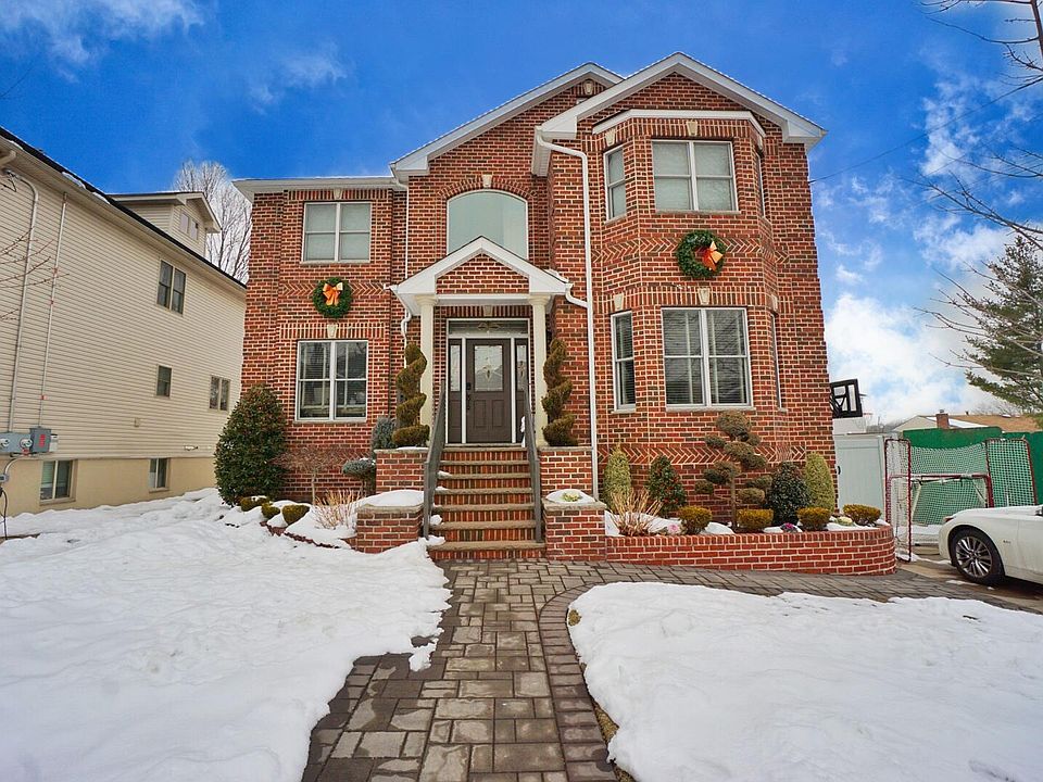 1st image of 223 Vineland Ave #1A