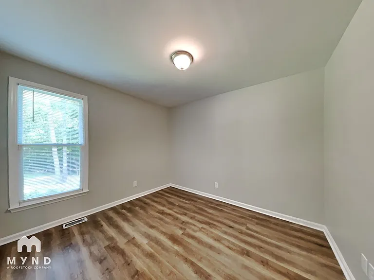 523 Rockvale Ct — Photo 16