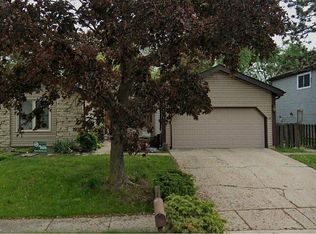 1973 Towner Ln, Glendale Heights, IL