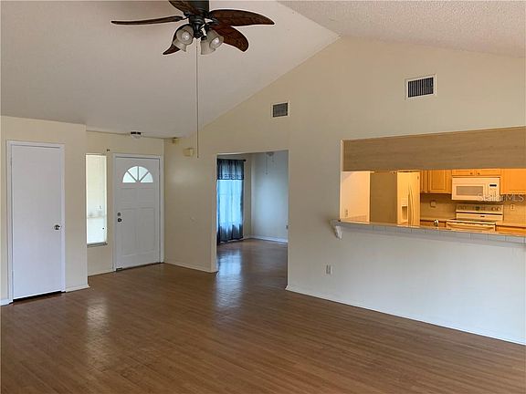 3rd image of 15007 Naples Pl