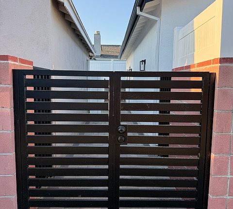 3rd image of 16454 Plummer St