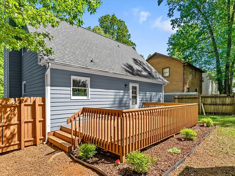 120 Arcaro Dr — Photo 23