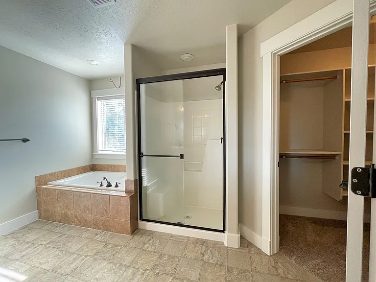 709 N Saddlebrook Way — Photo 29