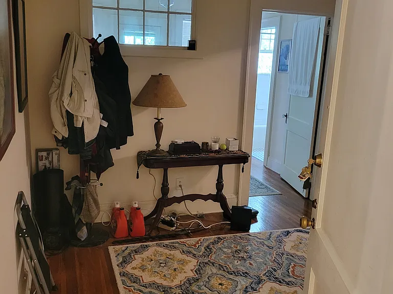 221 N Candler St #14 — Photo 2
