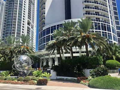 18001 Collins Ave #2001, North Miami Beach, FL, 33160