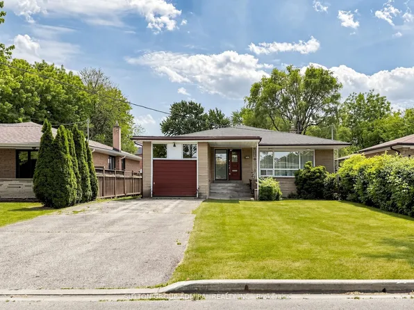 145 York Downs Dr, Toronto, ON M3H 2G8