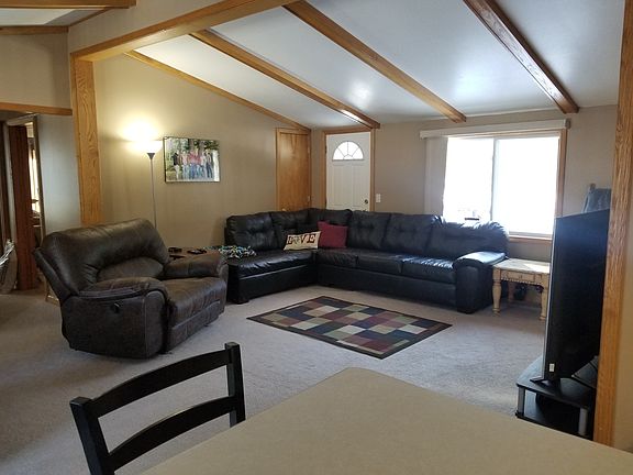 5th image of 225 Ponderosa Dr