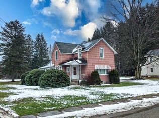 37 Maple St, Roulette, PA 16746