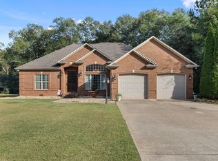 141 Bailey Ct, Killen, AL 35645
