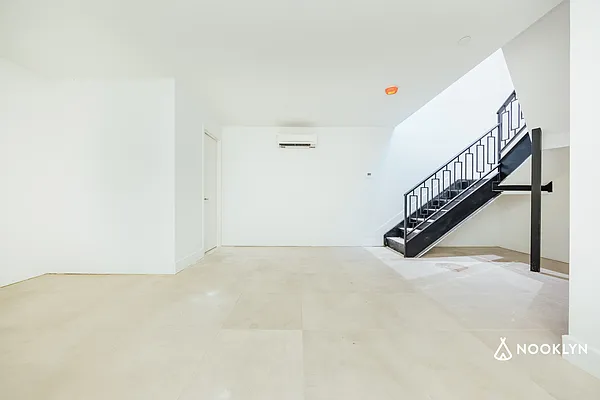 Rented by Nooklyn NYC LLC | media 74