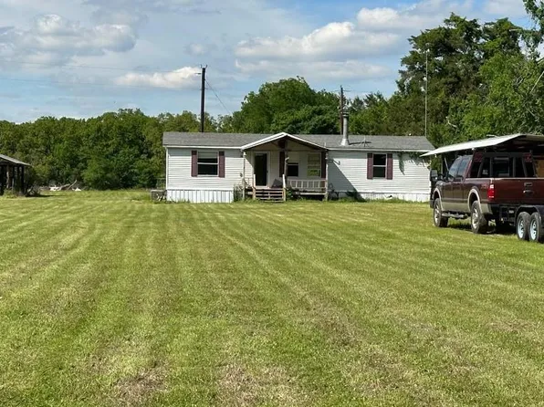 456 Rs County Rd #3328, Emory, TX 75440