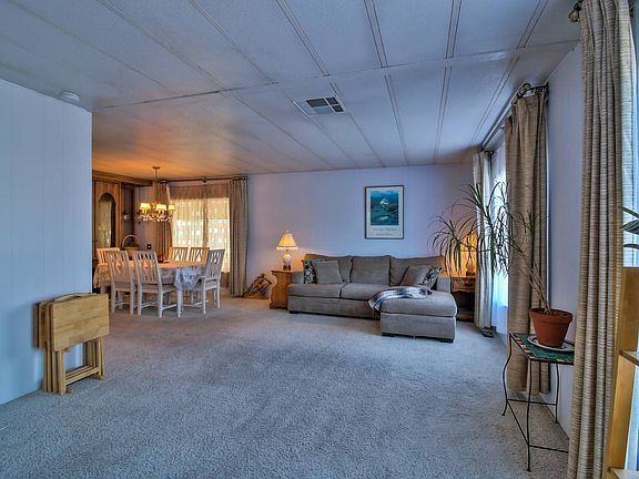3rd image of 110 Timber Cove Dr