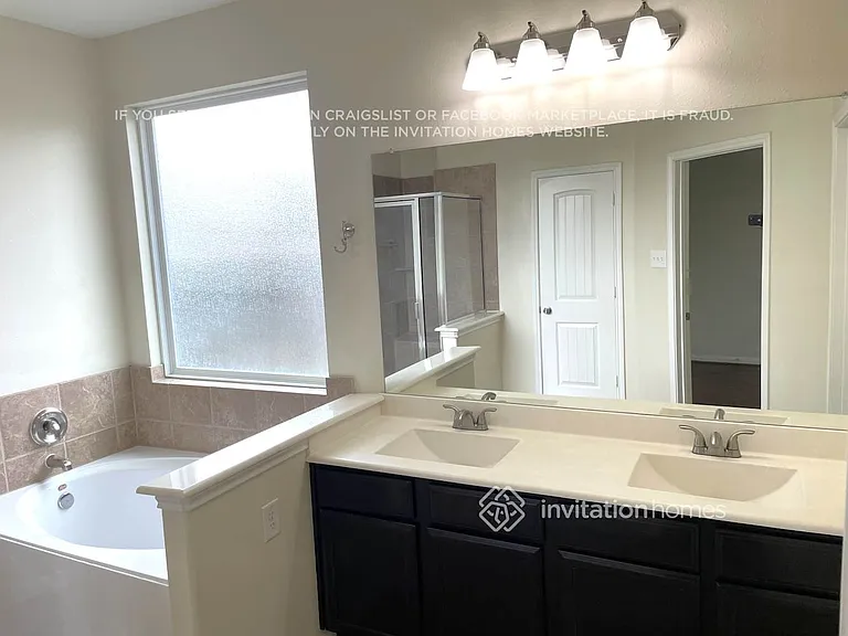 30607 Gardenia Trace Dr — Photo 10