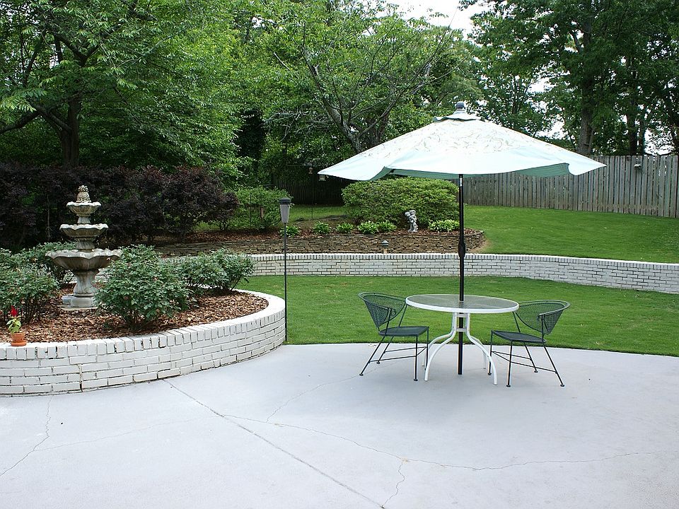 2nd image of 2805 Vestavia Forest Dr