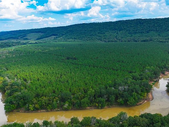 3rd image of Mandy Ln