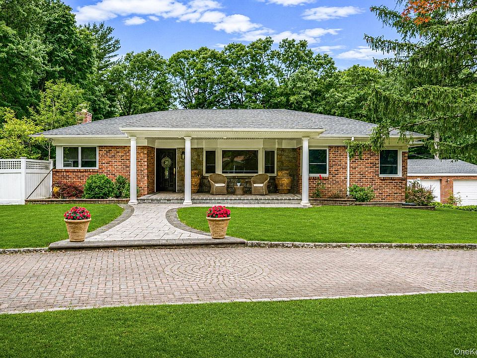 1st image of 199 Dix Hills Road