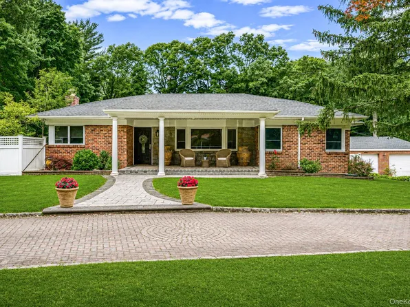 199 Dix Hills Road, Dix Hills, NY 11746