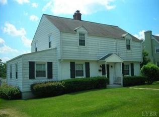 1406 Hillcrest St, Altavista, VA