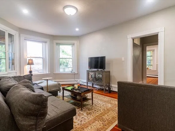 862 Huntington Ave #3, Boston, MA 02115
