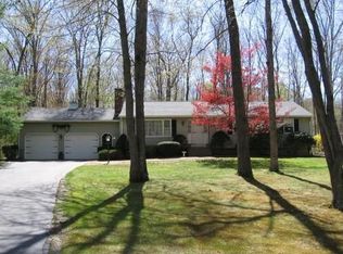 180 Meadow Hills Dr, Guilford, CT 06437