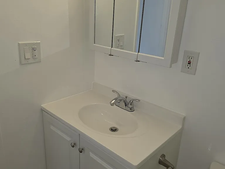 511 Raymond Ave #7 — Photo 6