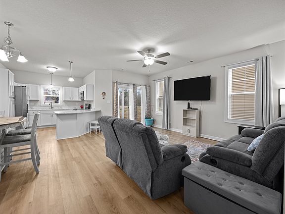 4th image of 243 Shallowbag Bay Ln