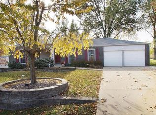 11846 Gold Leaf Dr, Saint Louis, MO 63146