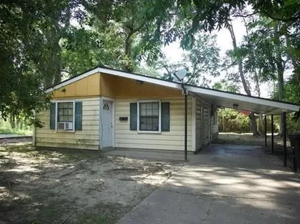 7253 Poinsettia Dr, Baton Rouge, LA 70812