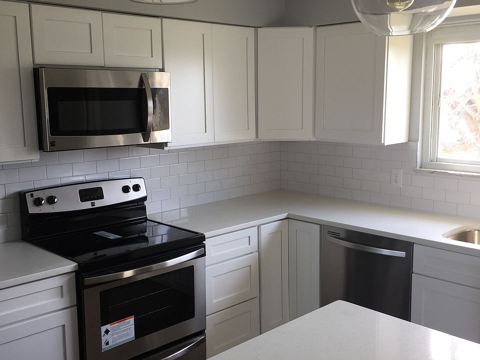 Quartz countertops!