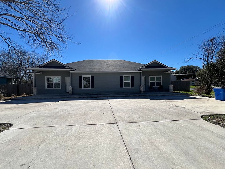903 E Seideman St, Seguin, TX 78155 Zillow