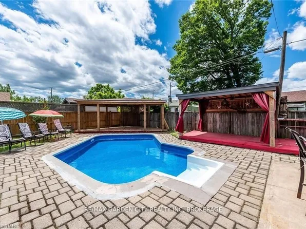 834 David St, Welland, ON L3B 2C3