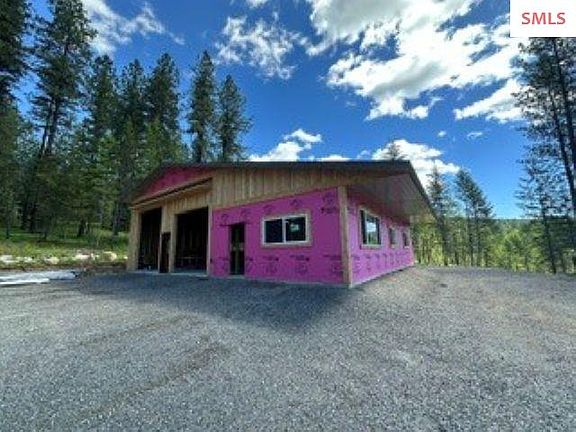 4th image of 85 Cutlass Ln