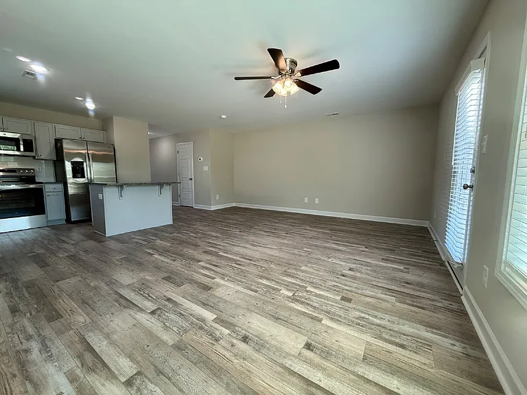 8103 King Rd — Photo 8