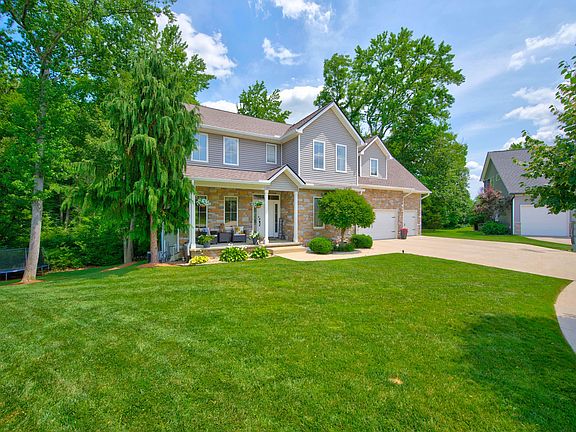 2nd image of 347 Westbrook Ct