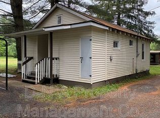 307 Cabin Ln, East Stroudsburg, PA 18301