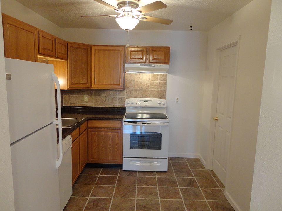 2nd image of 1126 Barrington Ln