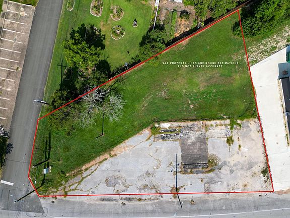 2nd image of 6805 Bayway Dr