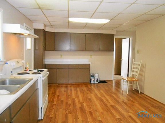3rd image of 26 E Liberty St #1