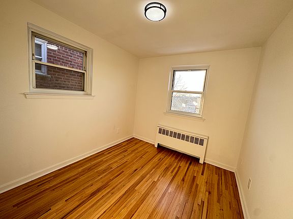 5th image of 1053 Revere Ave #2D
