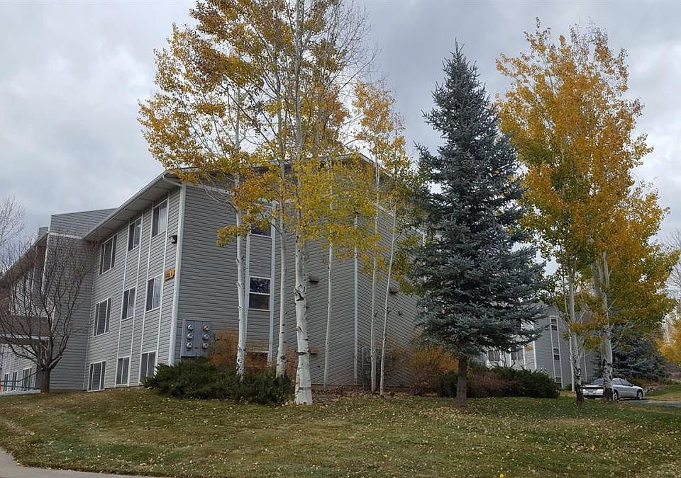 2nd image of 60 Westwood Pl #B02
