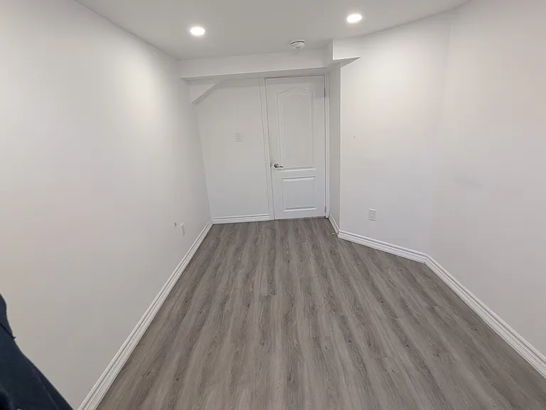 25 Caliper Rd #BASEMENT — Photo 14