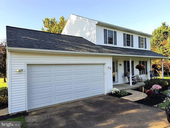 2nd image of 125 Heather Cir