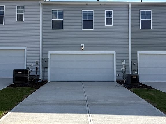 2nd image of 280 Marelli Dr #1