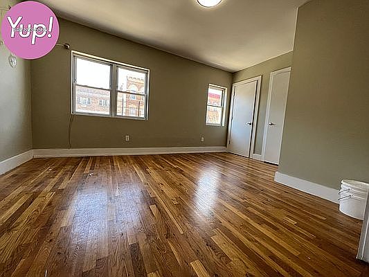 5th image of 108 Cornelia St #3A
