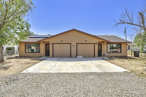 3279 N Corrine Dr Photo 1