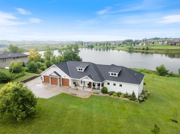 23024 Chamois Cir, Glenwood, IA 51534