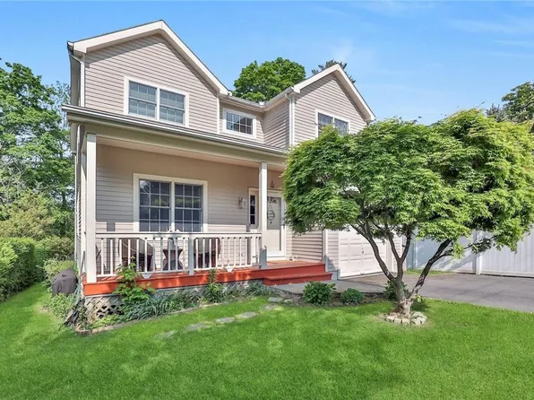 124 Edgewood Avenue, Thornwood, NY 10594