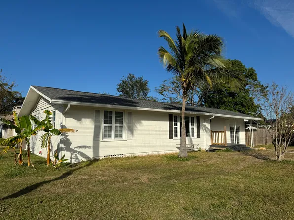 3310 9th Ave W, Bradenton, FL 34205