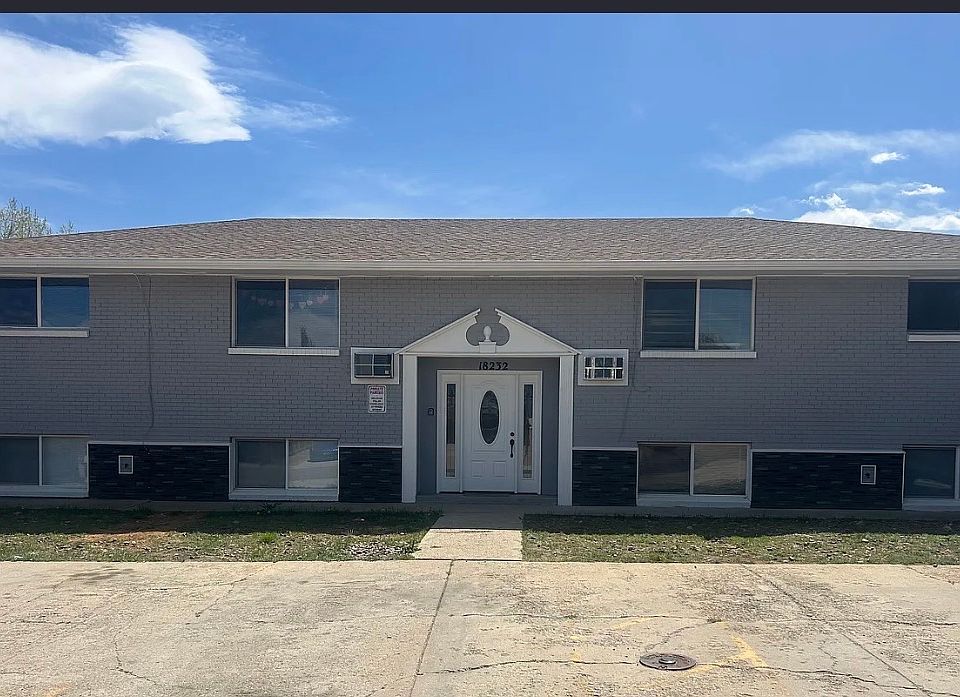 1st image of 18232 W 3rd Pl #2-4